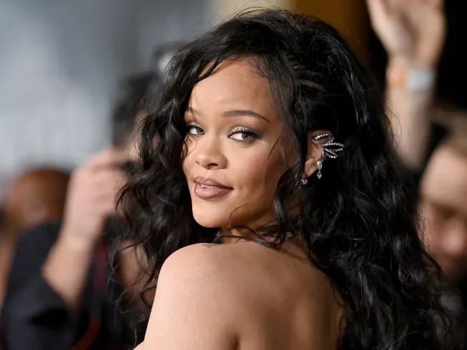 História da marca da Rihanna: a Fenty Beauty e a Savage X Fenty